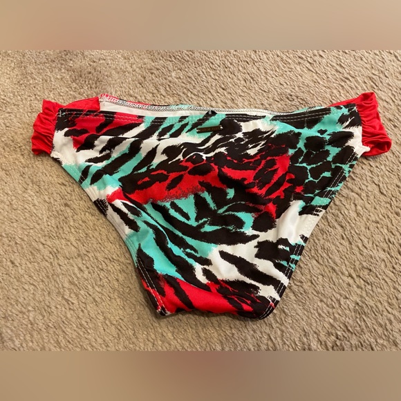 Matching Bikini Set - Picture 2 of 4